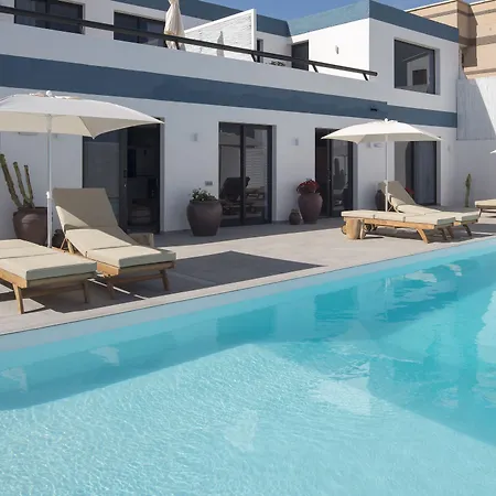 Luxury With Sea Views And Heated Pool Ii - Adults Only Appartamento *